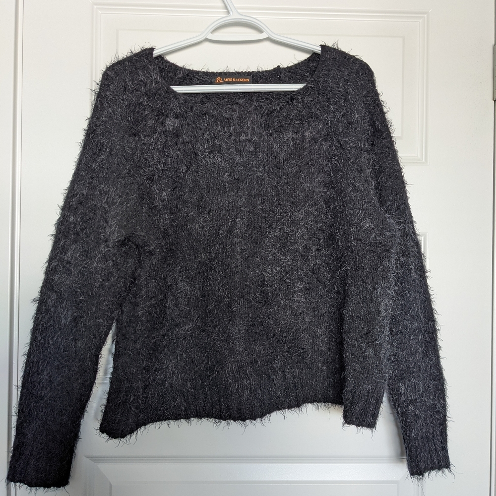 Love & Legend crop sweater